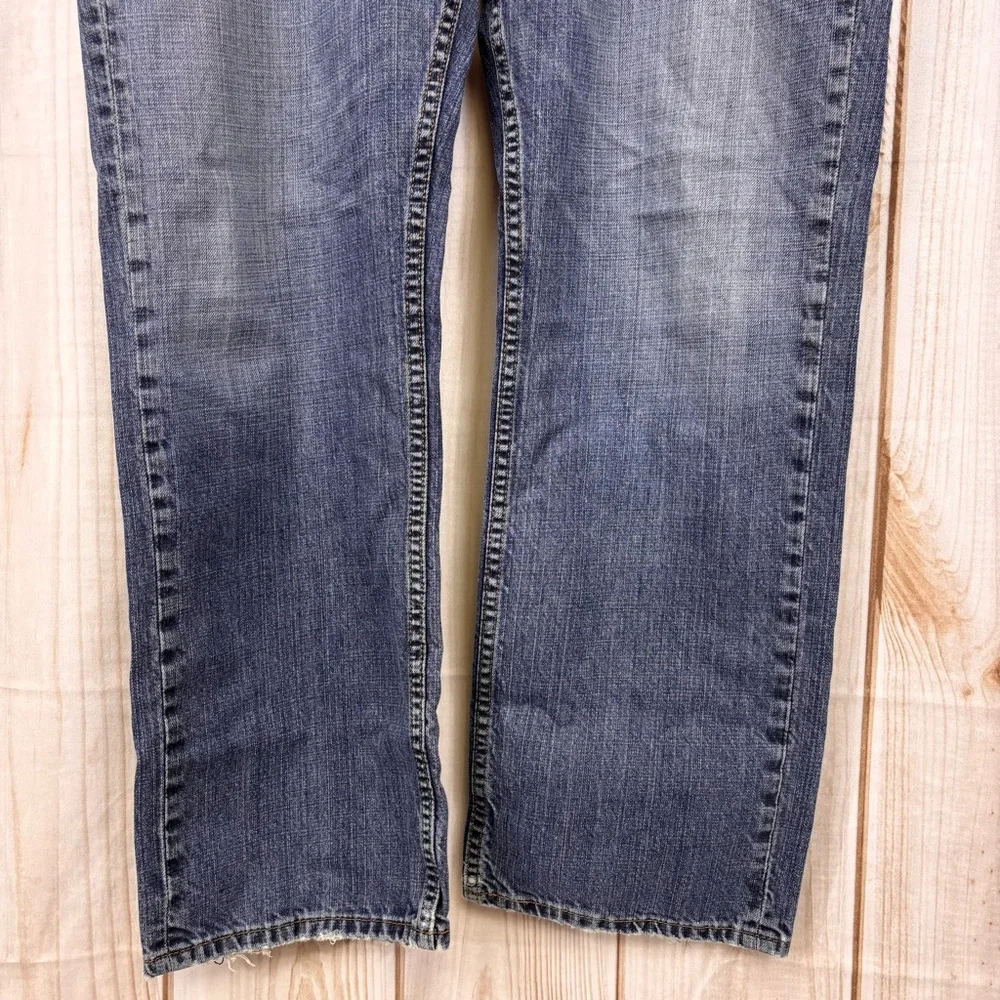 Levis levi 559